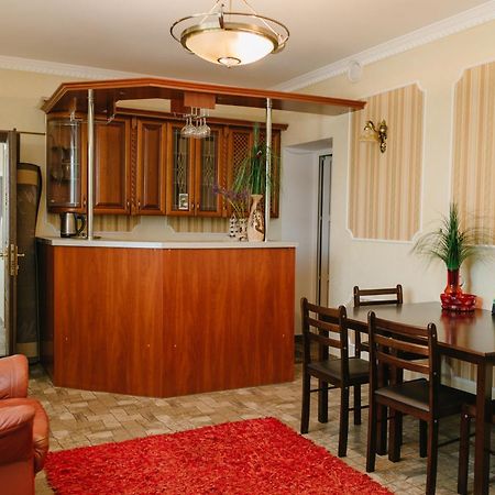 Джерело Kamianets-Podilskyi Ngoại thất bức ảnh